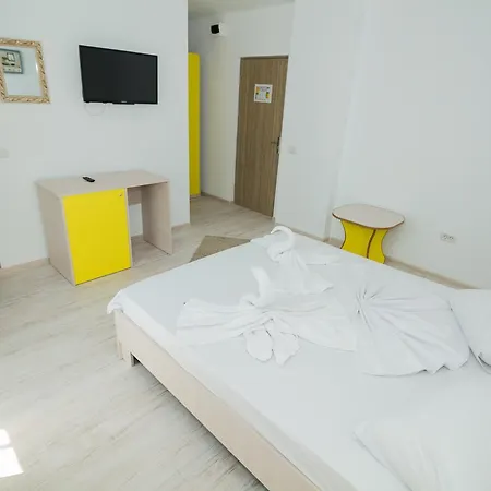 Отель Glam Boutique 3*